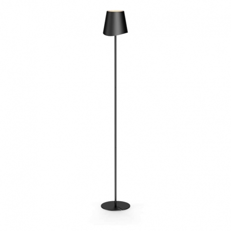 lampara-de-pie-de-metal-negro-130cm-usb-recargable.jpg